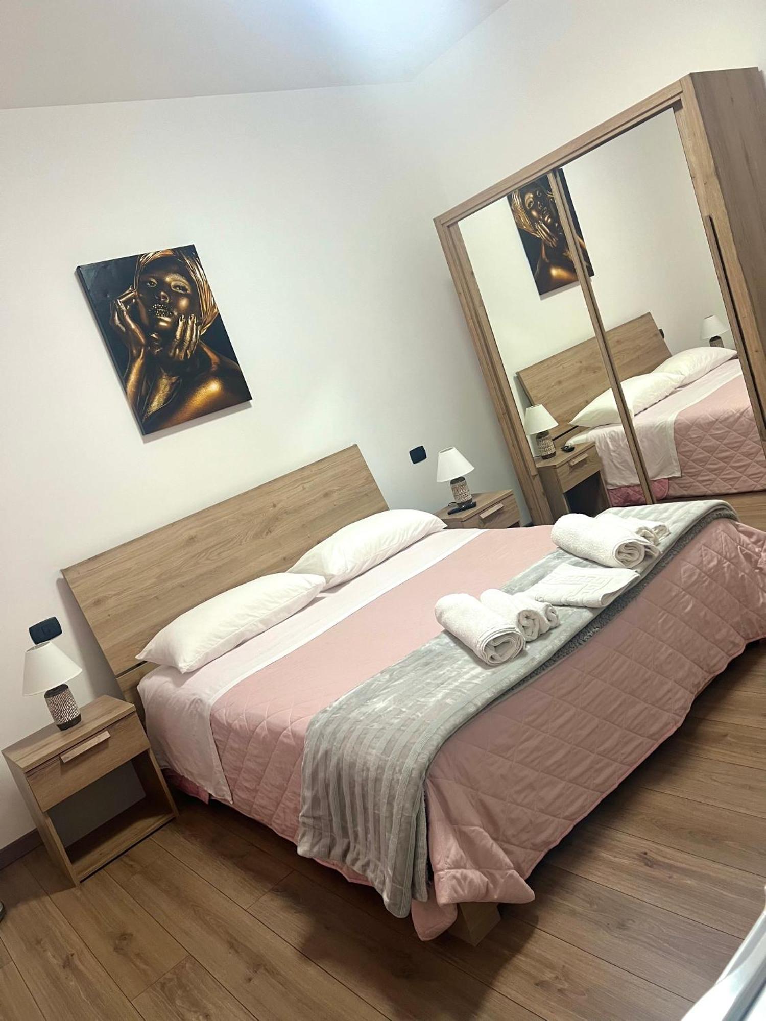 Juliet N - Rental Rooms Verona Luaran gambar