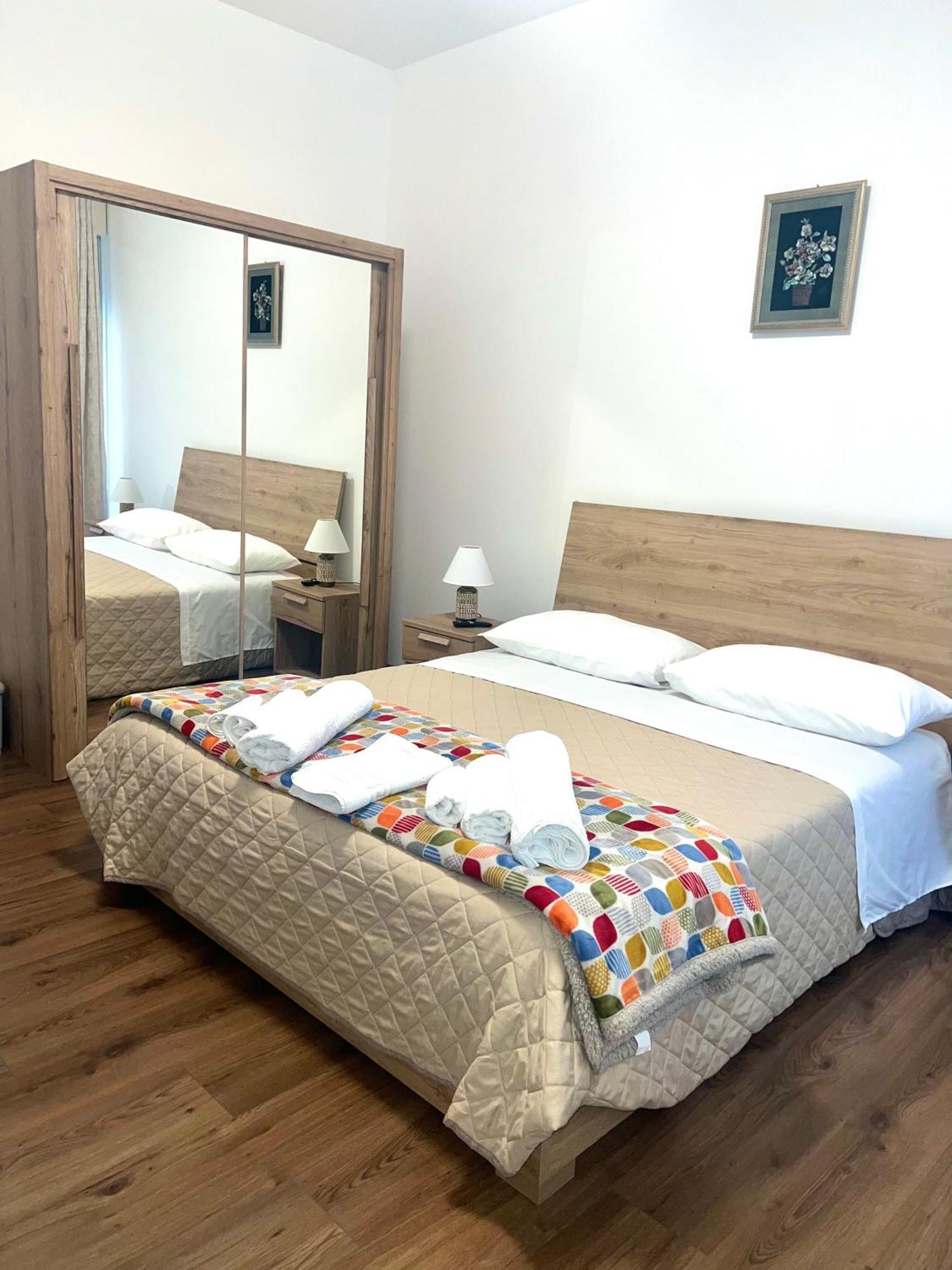Juliet N - Rental Rooms Verona Luaran gambar